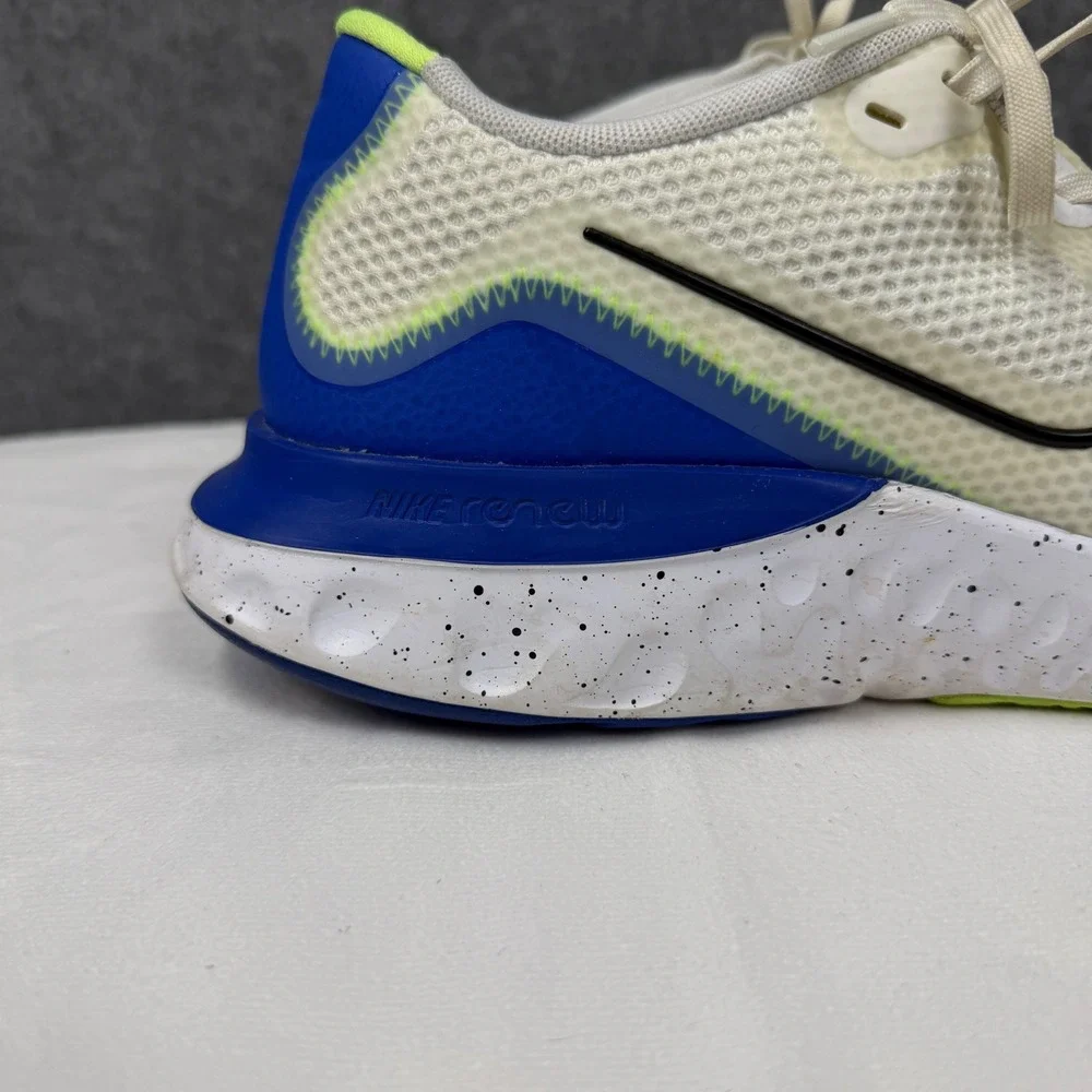 Nike renew run